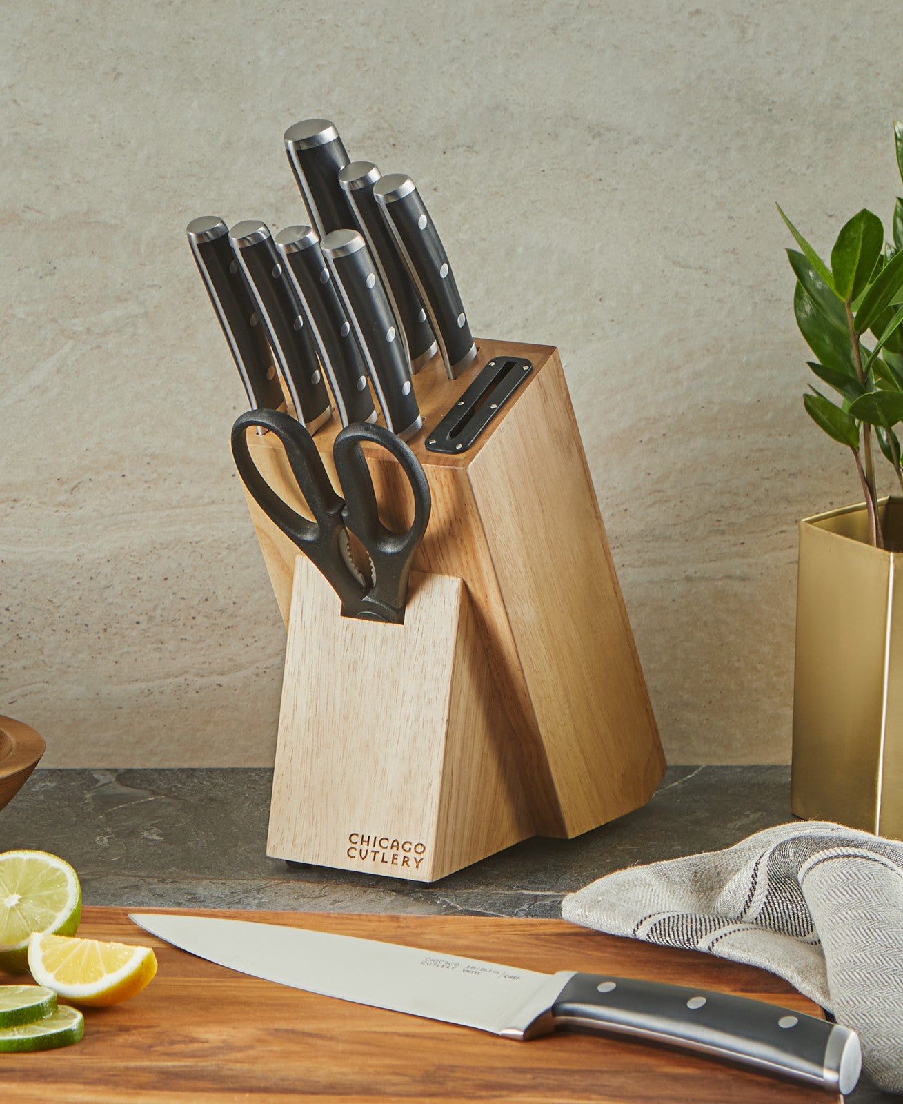 1151038_CC_Damen-10pc-Set_Macys_1768x2160_Tile3